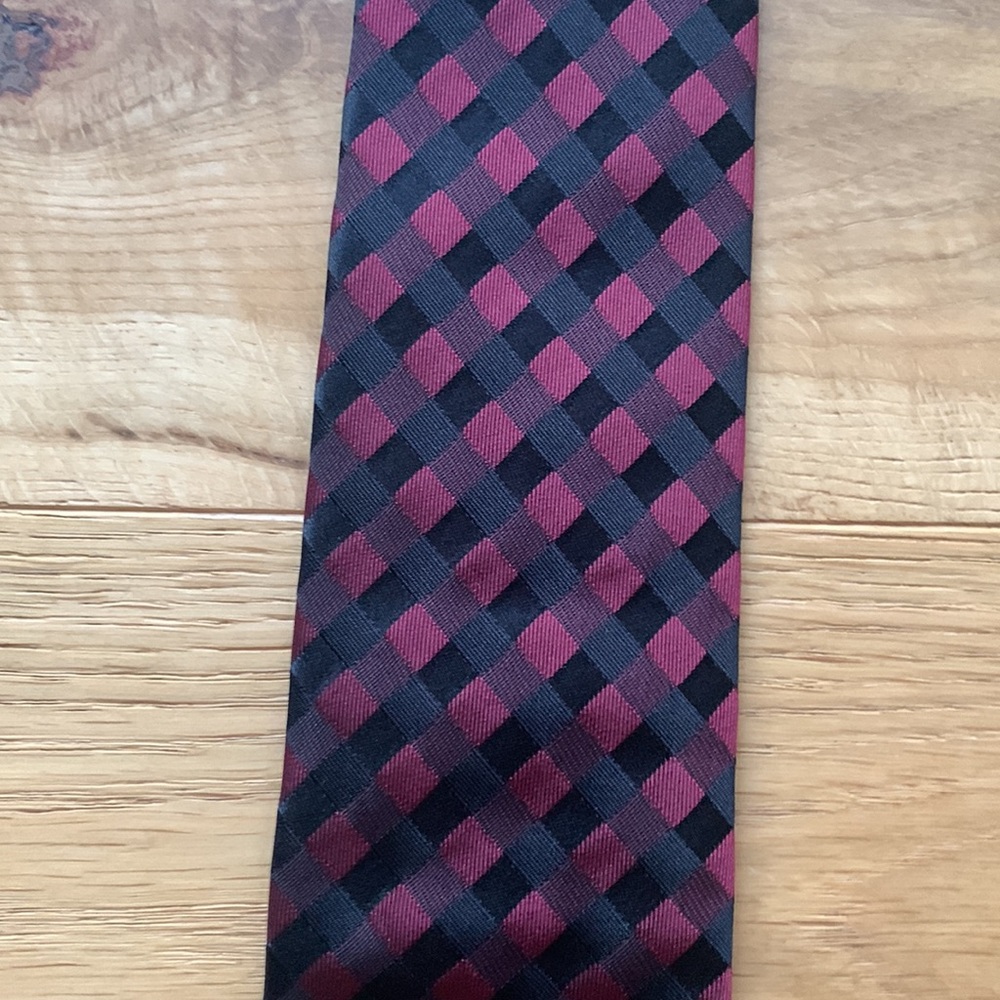 Hugo Boss patterned tie - Picture 2 of 4